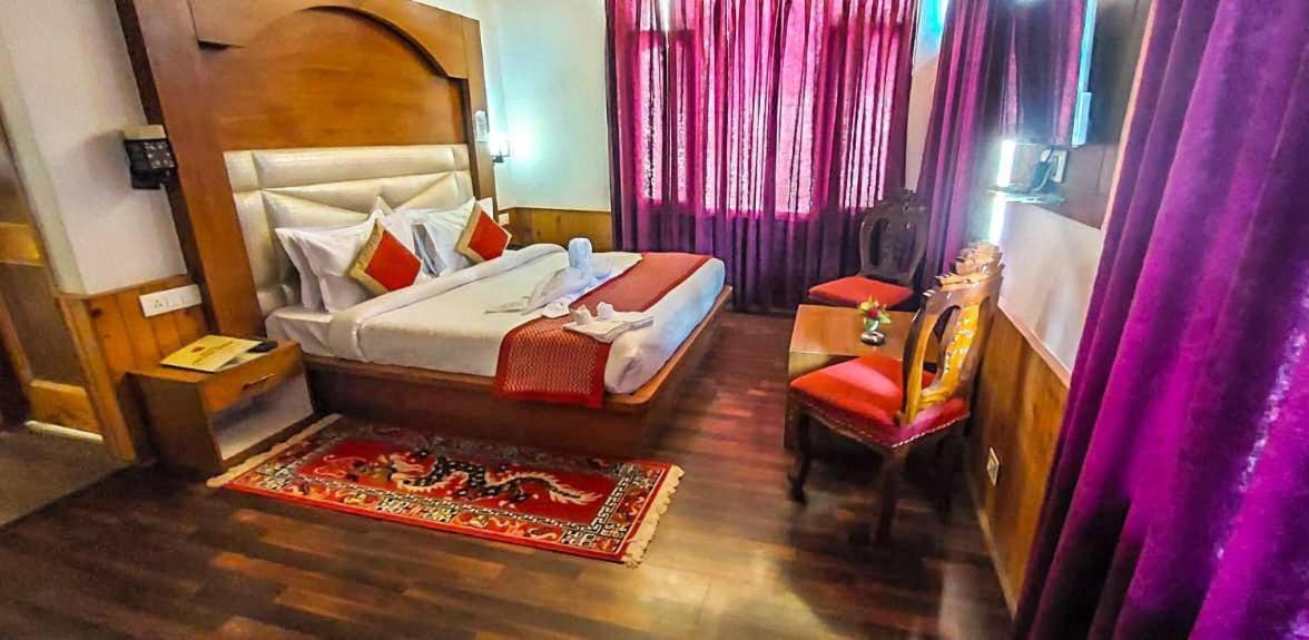 The Red Apple Manali Hotel - Manali (Himachal Pradesh) — Photos 2